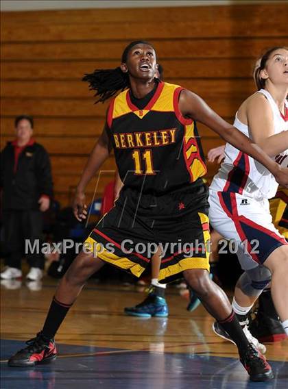 Thumbnail 3 in Berkeley vs. Pleasant Grove (Coaches vs. Cancer) photogallery.