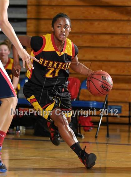 Thumbnail 2 in Berkeley vs. Pleasant Grove (Coaches vs. Cancer) photogallery.