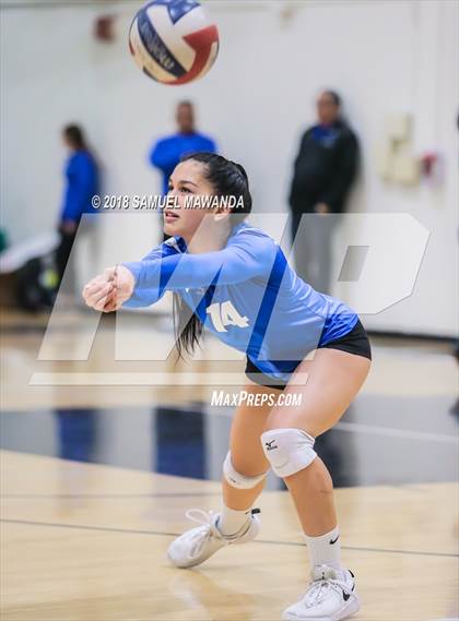 Thumbnail 2 in El Camino Real vs High Tech SD (CIF D5 Regional Final) photogallery.