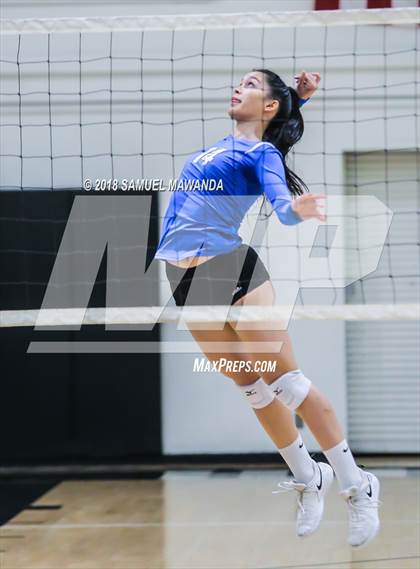 Thumbnail 2 in El Camino Real vs High Tech SD (CIF D5 Regional Final) photogallery.