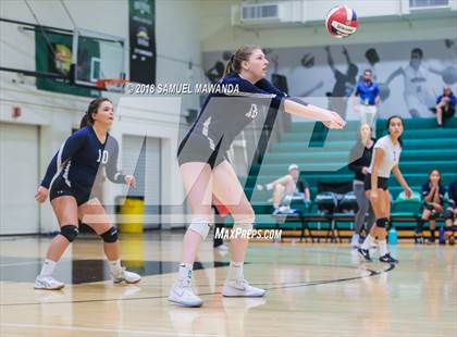 Thumbnail 2 in El Camino Real vs High Tech SD (CIF D5 Regional Final) photogallery.