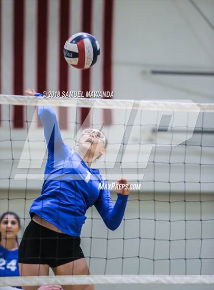 Thumbnail 3 in El Camino Real vs High Tech SD (CIF D5 Regional Final) photogallery.