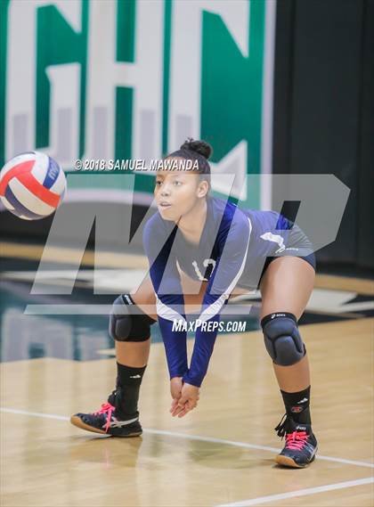 Thumbnail 3 in El Camino Real vs High Tech SD (CIF D5 Regional Final) photogallery.