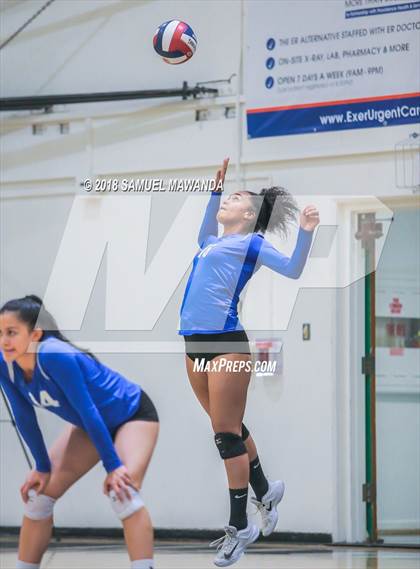 Thumbnail 1 in El Camino Real vs High Tech SD (CIF D5 Regional Final) photogallery.