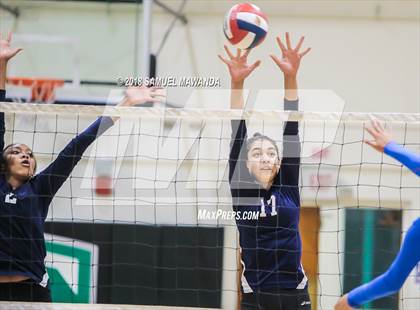 Thumbnail 3 in El Camino Real vs High Tech SD (CIF D5 Regional Final) photogallery.