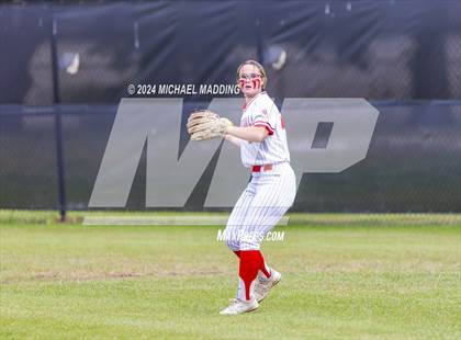 Thumbnail 2 in Bridge City vs Hargrave (UIL 4A Softball Region 1 & 3 Bi-District) photogallery.