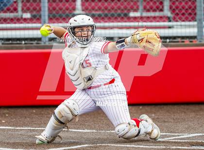 Thumbnail 3 in Bridge City vs Hargrave (UIL 4A Softball Region 1 & 3 Bi-District) photogallery.