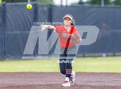 Thumbnail 2 in Bridge City vs Hargrave (UIL 4A Softball Region 1 & 3 Bi-District) photogallery.