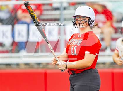 Thumbnail 3 in Bridge City vs Hargrave (UIL 4A Softball Region 1 & 3 Bi-District) photogallery.