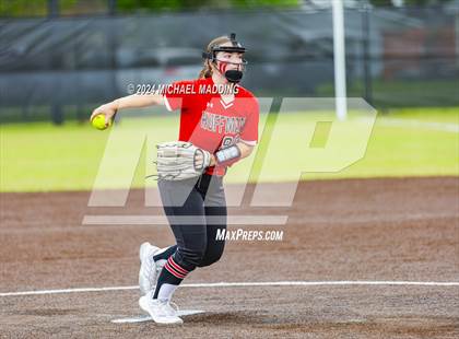 Thumbnail 2 in Bridge City vs Hargrave (UIL 4A Softball Region 1 & 3 Bi-District) photogallery.