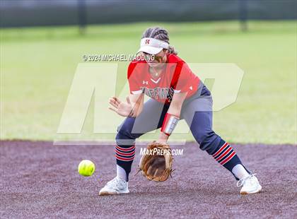 Thumbnail 1 in Bridge City vs Hargrave (UIL 4A Softball Region 1 & 3 Bi-District) photogallery.