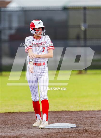 Thumbnail 3 in Bridge City vs Hargrave (UIL 4A Softball Region 1 & 3 Bi-District) photogallery.