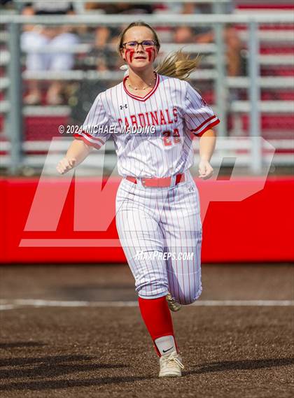 Thumbnail 2 in Bridge City vs Hargrave (UIL 4A Softball Region 1 & 3 Bi-District) photogallery.