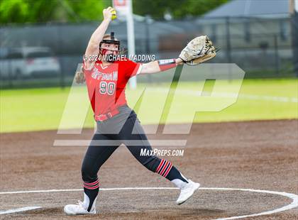Thumbnail 3 in Bridge City vs Hargrave (UIL 4A Softball Region 1 & 3 Bi-District) photogallery.