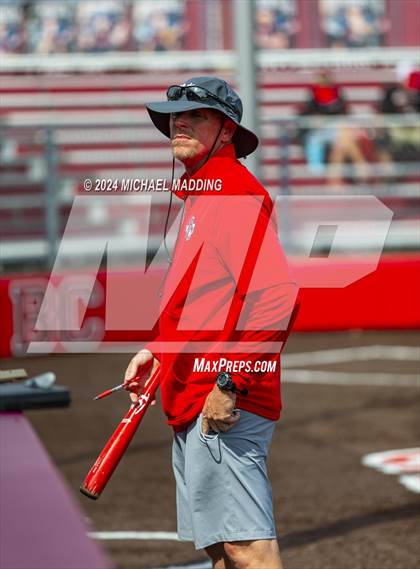 Thumbnail 2 in Bridge City vs Hargrave (UIL 4A Softball Region 1 & 3 Bi-District) photogallery.