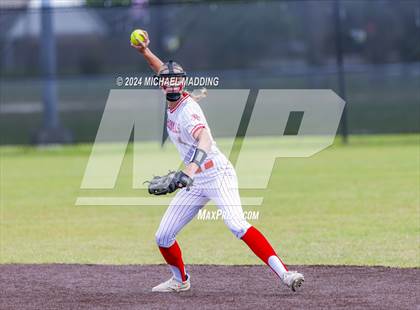 Thumbnail 2 in Bridge City vs Hargrave (UIL 4A Softball Region 1 & 3 Bi-District) photogallery.