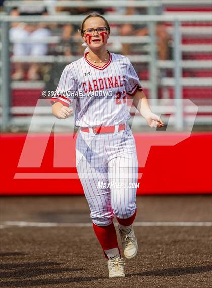 Thumbnail 3 in Bridge City vs Hargrave (UIL 4A Softball Region 1 & 3 Bi-District) photogallery.