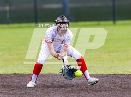 Thumbnail 3 in Bridge City vs Hargrave (UIL 4A Softball Region 1 & 3 Bi-District) photogallery.