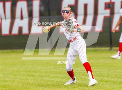 Thumbnail 1 in Bridge City vs Hargrave (UIL 4A Softball Region 1 & 3 Bi-District) photogallery.