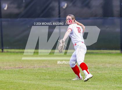 Thumbnail 3 in Bridge City vs Hargrave (UIL 4A Softball Region 1 & 3 Bi-District) photogallery.