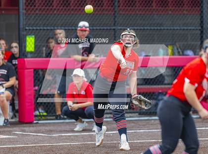 Thumbnail 3 in Bridge City vs Hargrave (UIL 4A Softball Region 1 & 3 Bi-District) photogallery.