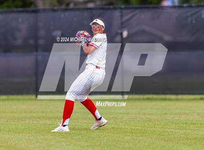 Thumbnail 3 in Bridge City vs Hargrave (UIL 4A Softball Region 1 & 3 Bi-District) photogallery.