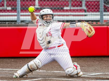 Thumbnail 1 in Bridge City vs Hargrave (UIL 4A Softball Region 1 & 3 Bi-District) photogallery.