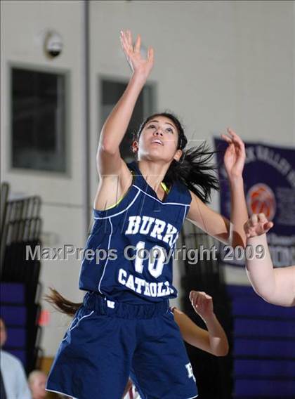 Thumbnail 2 in Burke Catholic vs. Livingston Manor (Warwick Holiday Classic) photogallery.