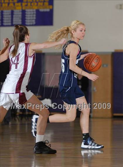 Thumbnail 1 in Burke Catholic vs. Livingston Manor (Warwick Holiday Classic) photogallery.