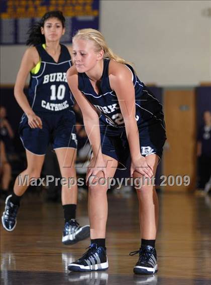 Thumbnail 1 in Burke Catholic vs. Livingston Manor (Warwick Holiday Classic) photogallery.