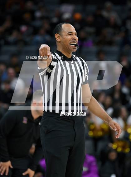 Thumbnail 1 in Roosevelt vs. Archbishop Riordan (CIF State Open Div. Final) photogallery.