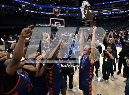 Thumbnail 2 in Roosevelt vs. Archbishop Riordan (CIF State Open Div. Final) photogallery.