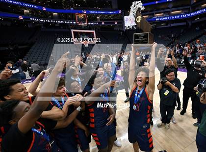 Thumbnail 3 in Roosevelt vs. Archbishop Riordan (CIF State Open Div. Final) photogallery.
