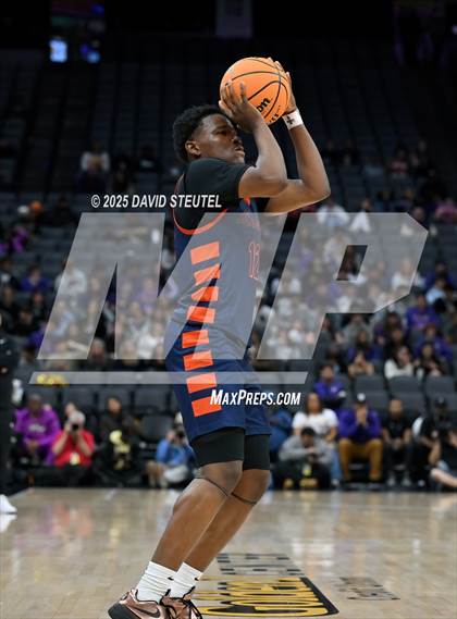Thumbnail 3 in Roosevelt vs. Archbishop Riordan (CIF State Open Div. Final) photogallery.