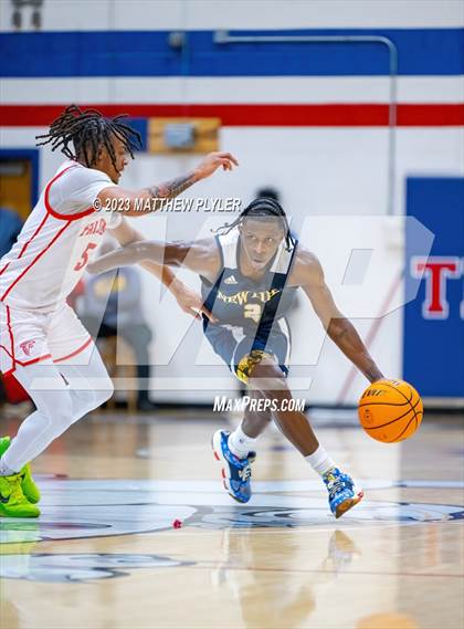 Thumbnail 1 in Seventy-First vs. New Life Christian Academy (MLK Dream Jam at Terry Sanford) photogallery.