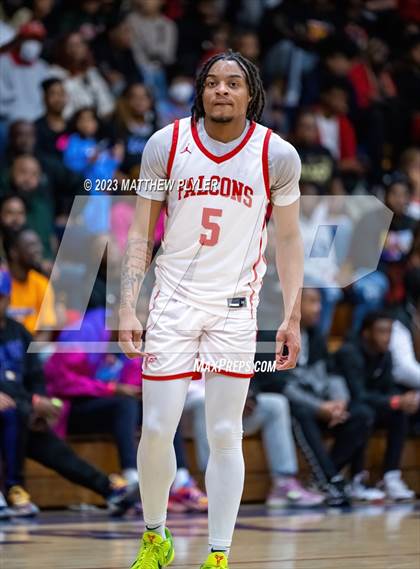 Thumbnail 3 in Seventy-First vs. New Life Christian Academy (MLK Dream Jam at Terry Sanford) photogallery.