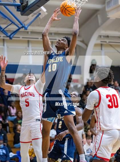 Thumbnail 2 in Seventy-First vs. New Life Christian Academy (MLK Dream Jam at Terry Sanford) photogallery.