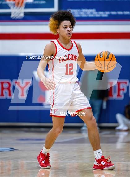 Thumbnail 1 in Seventy-First vs. New Life Christian Academy (MLK Dream Jam at Terry Sanford) photogallery.