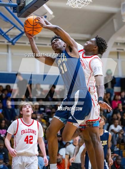 Thumbnail 2 in Seventy-First vs. New Life Christian Academy (MLK Dream Jam at Terry Sanford) photogallery.