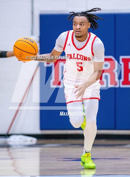 Thumbnail 1 in Seventy-First vs. New Life Christian Academy (MLK Dream Jam at Terry Sanford) photogallery.