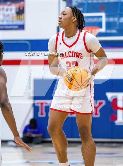 Thumbnail 1 in Seventy-First vs. New Life Christian Academy (MLK Dream Jam at Terry Sanford) photogallery.