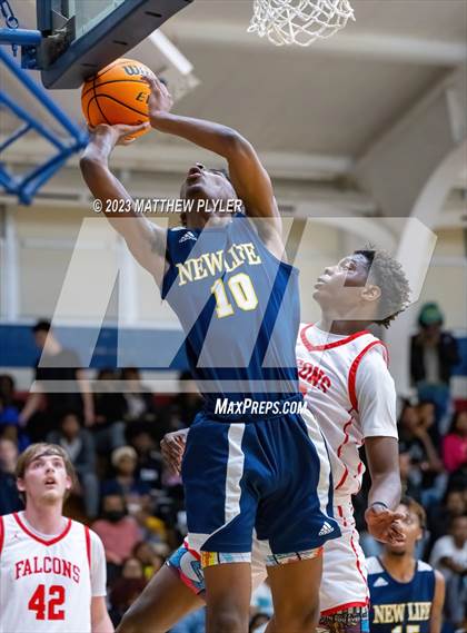 Thumbnail 1 in Seventy-First vs. New Life Christian Academy (MLK Dream Jam at Terry Sanford) photogallery.