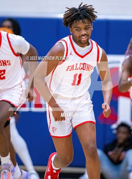 Thumbnail 2 in Seventy-First vs. New Life Christian Academy (MLK Dream Jam at Terry Sanford) photogallery.