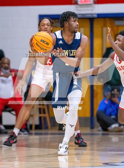 Thumbnail 2 in Seventy-First vs. New Life Christian Academy (MLK Dream Jam at Terry Sanford) photogallery.