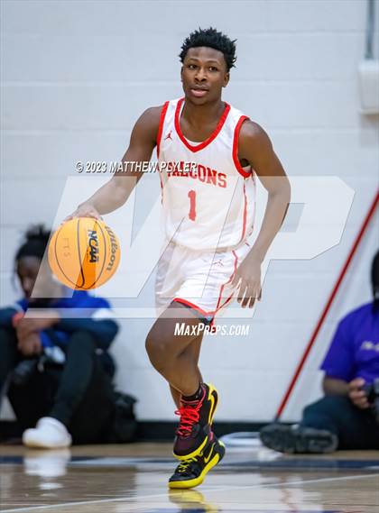 Thumbnail 3 in Seventy-First vs. New Life Christian Academy (MLK Dream Jam at Terry Sanford) photogallery.
