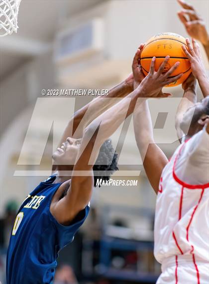 Thumbnail 1 in Seventy-First vs. New Life Christian Academy (MLK Dream Jam at Terry Sanford) photogallery.