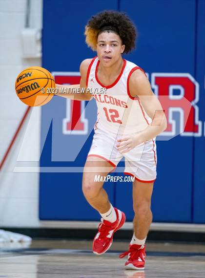 Thumbnail 2 in Seventy-First vs. New Life Christian Academy (MLK Dream Jam at Terry Sanford) photogallery.