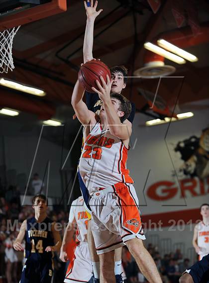 Thumbnail 2 in Buckhorn @ Grissom photogallery.