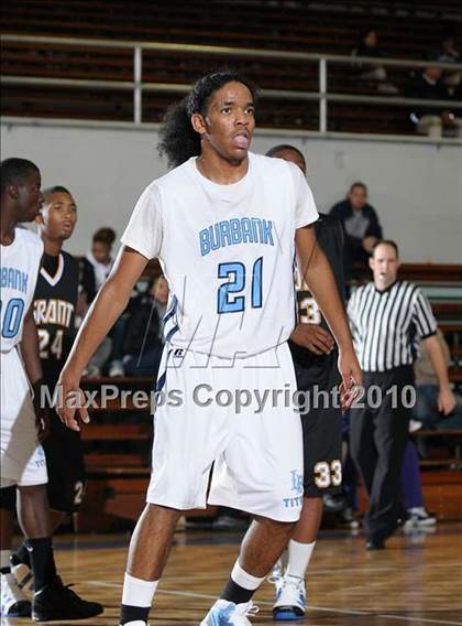 Thumbnail 1 in Grant vs. Burbank (St. Hope Classic) photogallery.