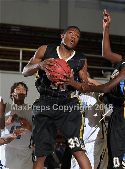 Thumbnail 2 in Grant vs. Burbank (St. Hope Classic) photogallery.